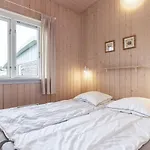 8 Person In Faaborg-by Traum