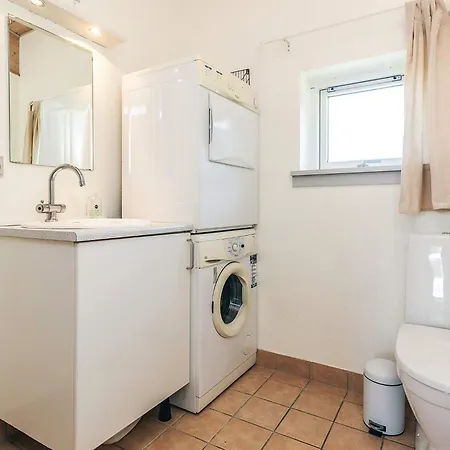 8 Person Holiday Home In Faaborg Holiday home *
