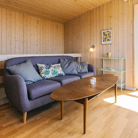 8 Person Holiday Home In Faaborg-By Traum *