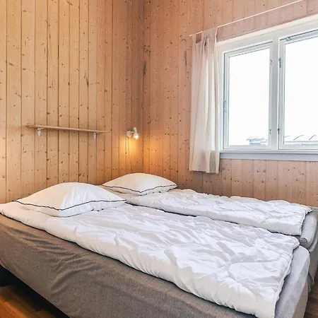 Holiday home 8 Person Holiday Home In Faaborg-By Traum *